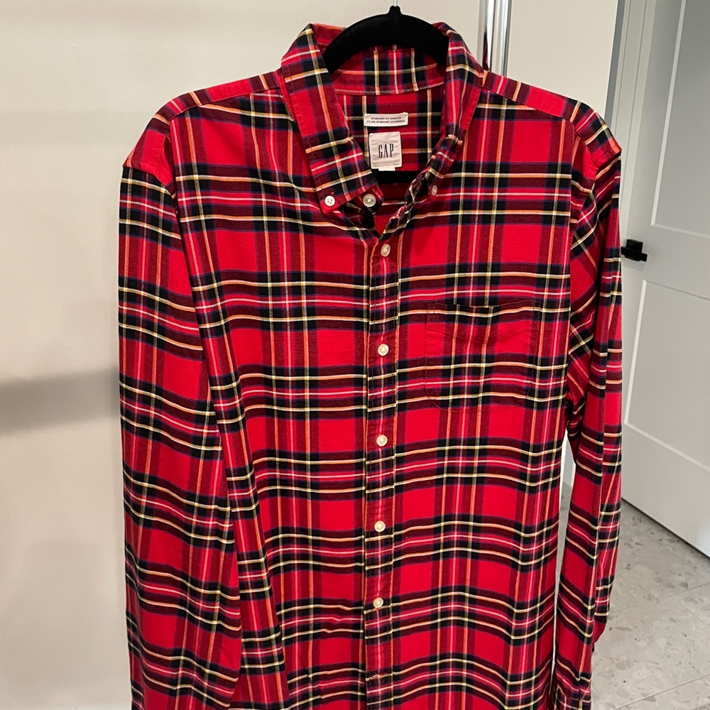 GAP Flannel button down - size L
